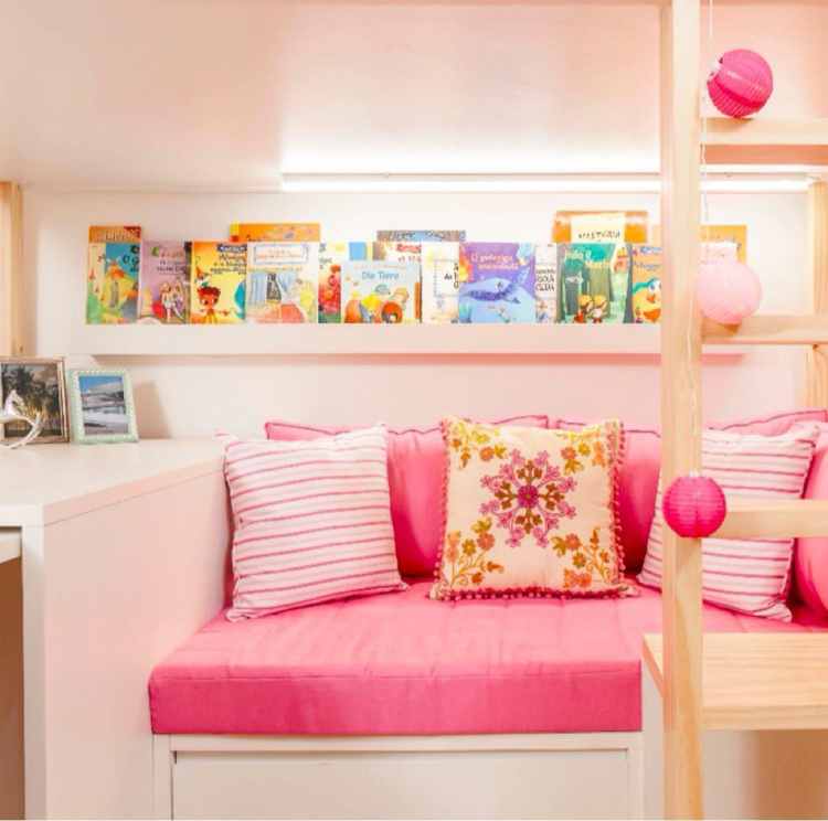 quarto infantil com decoração rosa