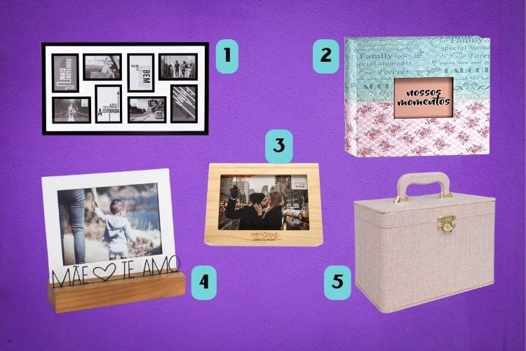 Montagem de fundo roxo com 5 opções de presentes de Dia das mães, como porta-retratos, maletas para fotos e álbuns