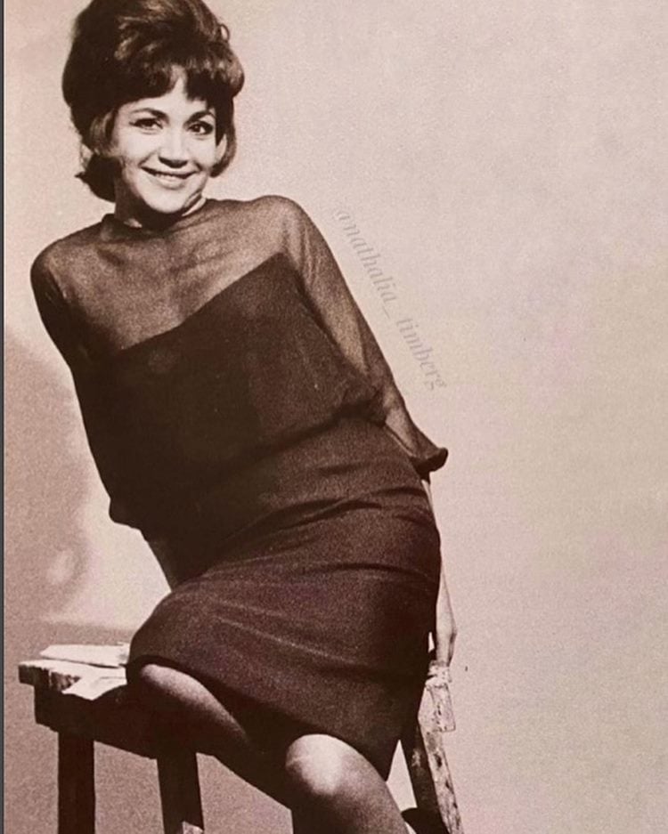 Foto da atriz na primeira montagem da peça, "Meu Querido Mentiroso", em 1964.