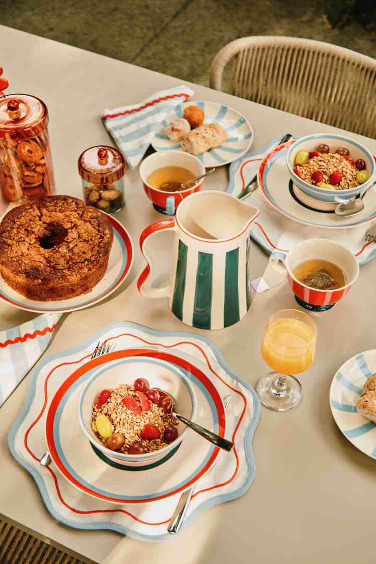 foto de mesa posta para café da manhã com louças da coleção Gallerist para Riachuelo