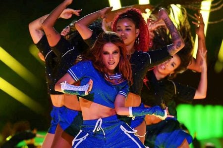 Anitta faz abertura da Final da Uefa Champions League e lança novo single; saiba tudo como foi a apresentação