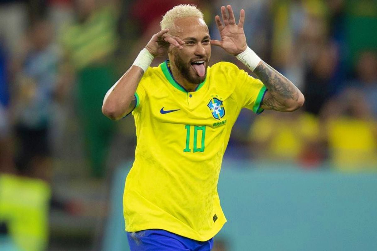 Neymar comemorando gol com a Seleção Brasileira