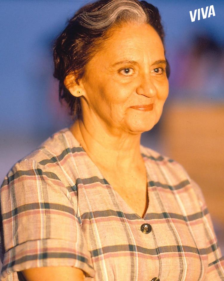 Atriz Laura Cardoso como Isaura Araújo na novela Mulheres de Areia de 1993