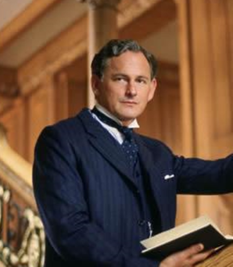 Ator Victor Garber no filme