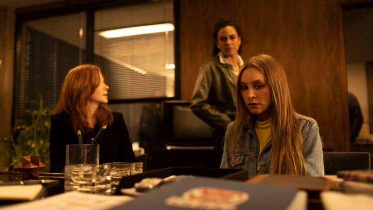 Cena do filme "A Menina que Matou os Pais - A Confissão"