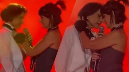 Marina Lima e Fernanda Abreu trocam beijos e carícias durante show em São Paulo