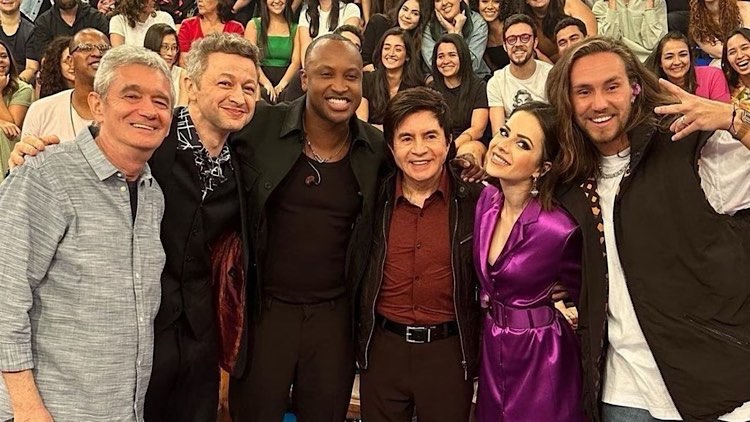 Sandy e Lucas no Altas Horas.