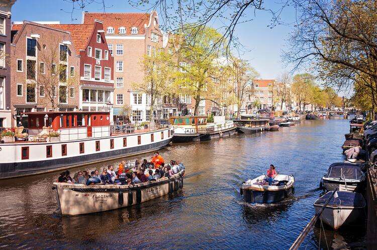 Cidade de Amsterdã, capital da Holanda