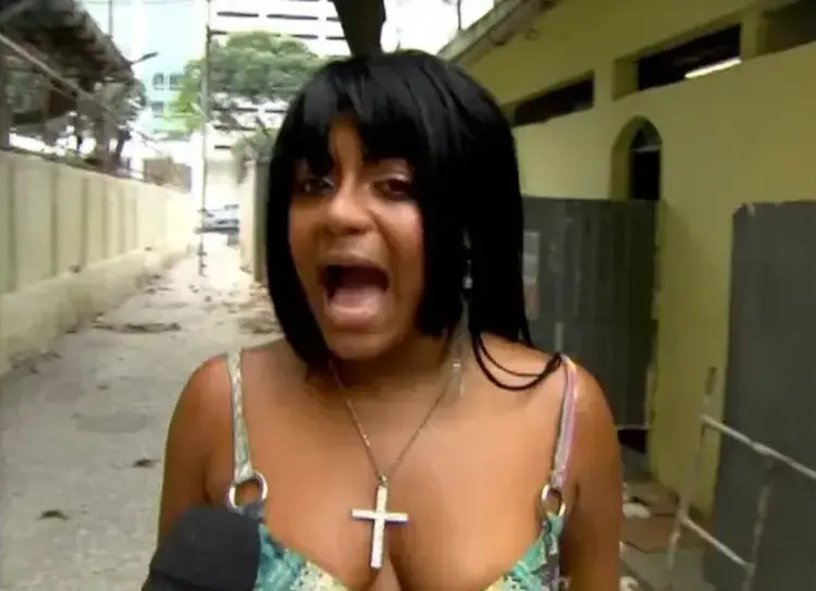 Cariúcha no reality show Garota da Laje
