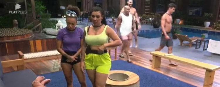 Lily Nobre e Jenny Miranda levam bronca da produção
