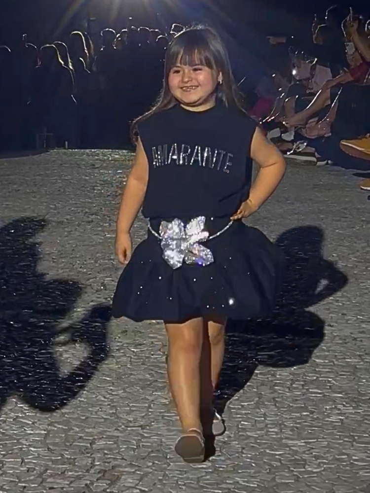 Juju Teófilo no desfile da Amarante