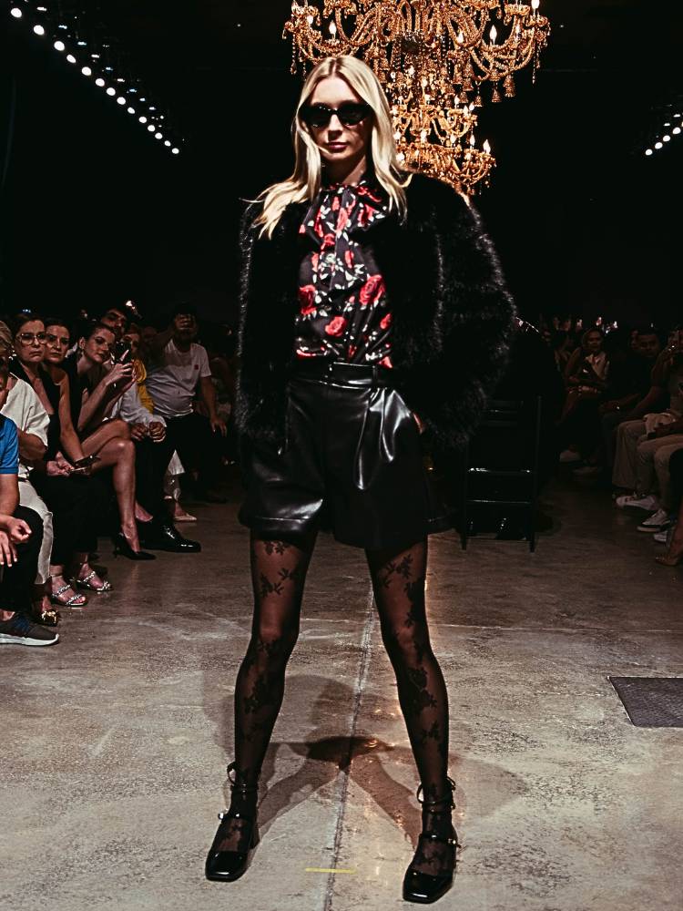 Look preto da Lança Perfume, , no La Moda Runway