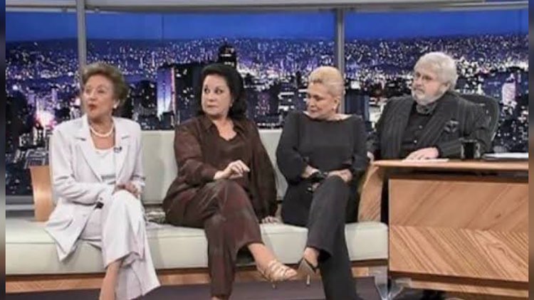 Lima Duarte se despede de Lolita Rodrigues.