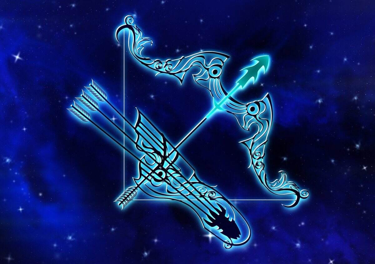 Ilustração do símbolo do signo de Sagitário em um fundo azul