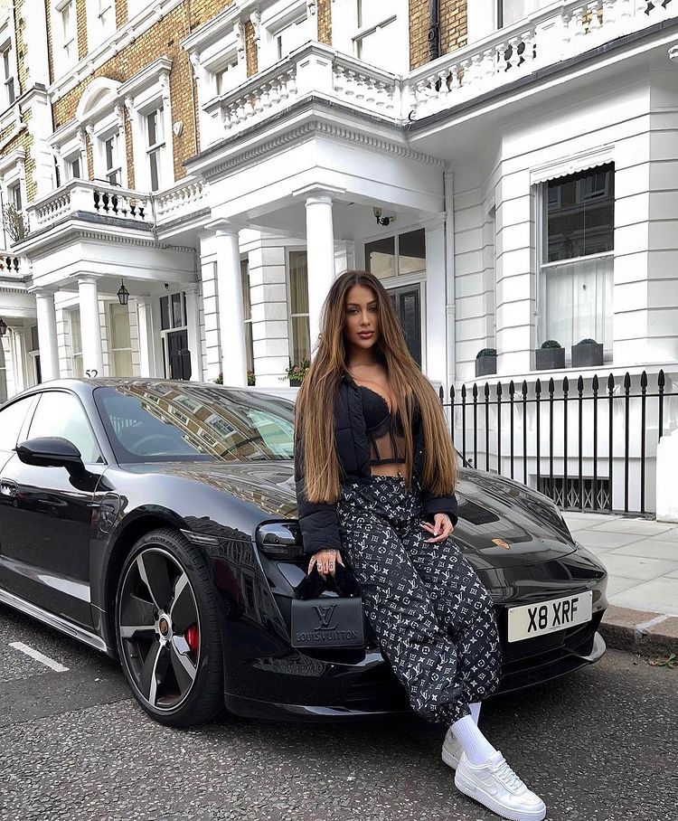 Gabriela Cavallin, ex do jogador Antony