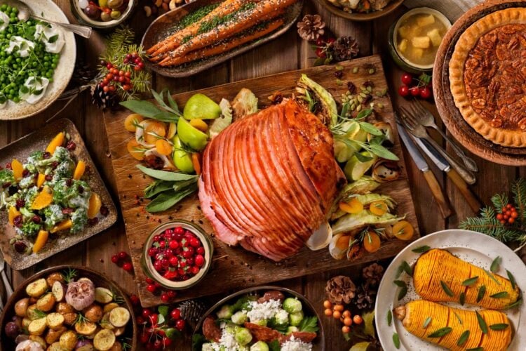 Ceia saudável de Natal e Ano Novo: 10 pratos para se deliciar sem sair da dieta