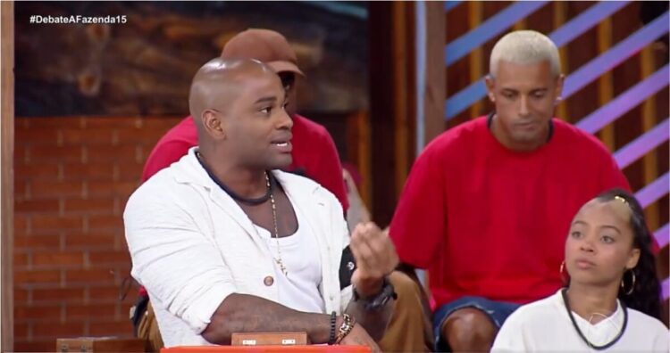 Cezar Black na lavação de roupa suja