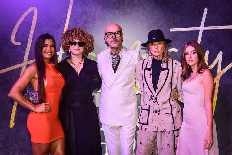 Marina Ferrari, Fernanda Tavares, Rossano Ferretti, Gue Oliveira e Mari Maria no evento de lançamento do reality show Hairstyle: The Talent Show