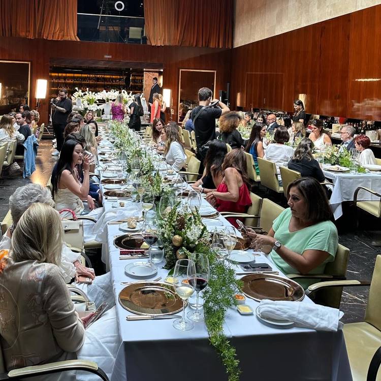 Pessoas convidadas do almoço da joalheria Cris Porto 2023