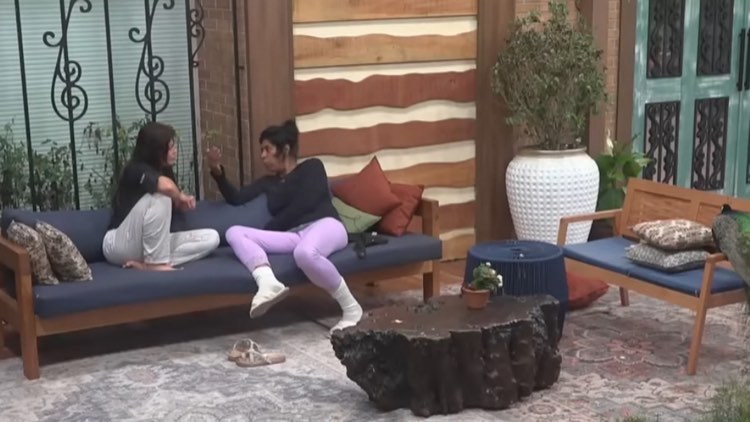 Madrugada A Fazenda 15, discussão com Nadja.
