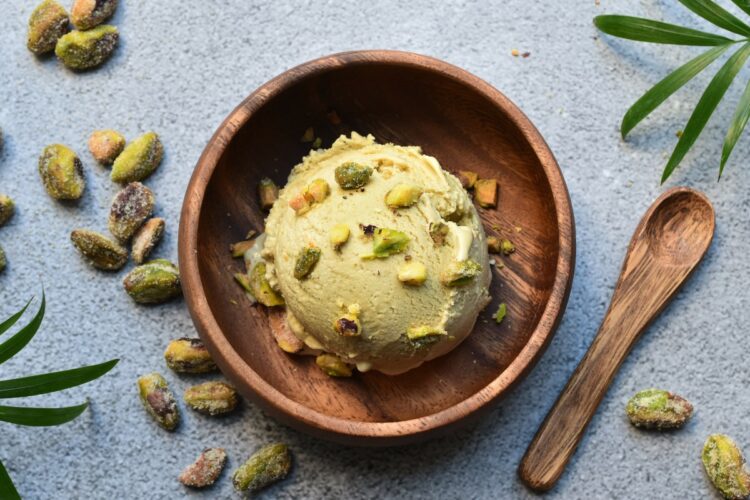 Sorvete de pistache, panetone e mais: como fazer 10 receitas com a semente verde