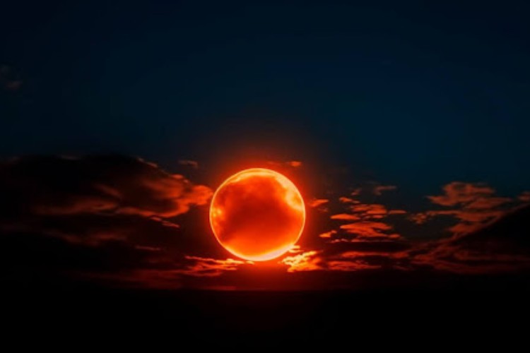 Imagem de paisagem de Eclipse Lunar