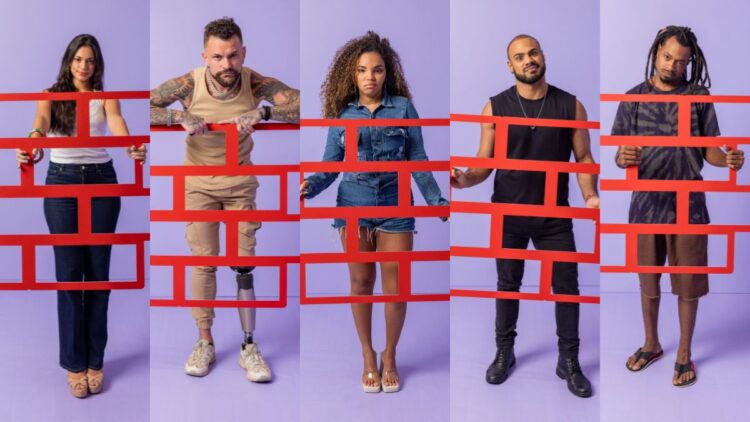 Paredão quíntuplo BBB 24. Da esquerda para direita: Alane, Vinicius, Pitel, Marcus e Luigi