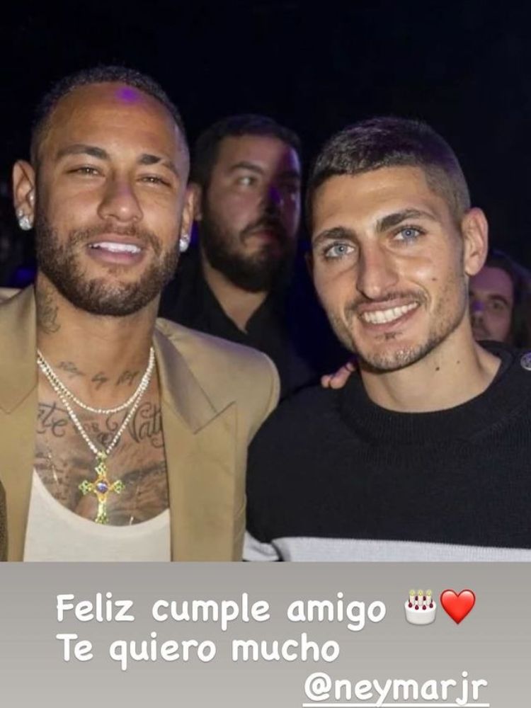 Story do Verratti dando parabéns ao Neymar, com uma foto dos dois 