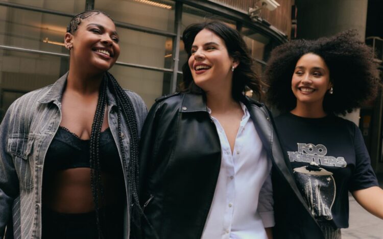 foto de 3 mulheres usando peças da nova coleção da marca Ashua Curve & Plus Size