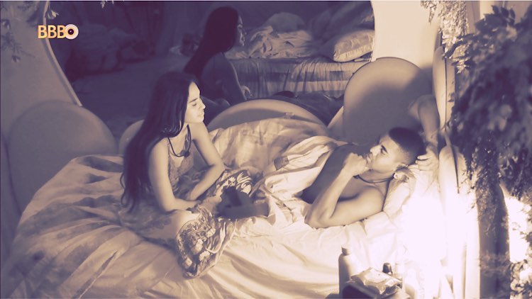 Madrugada BBB 24 foi de faxina e tristeza.