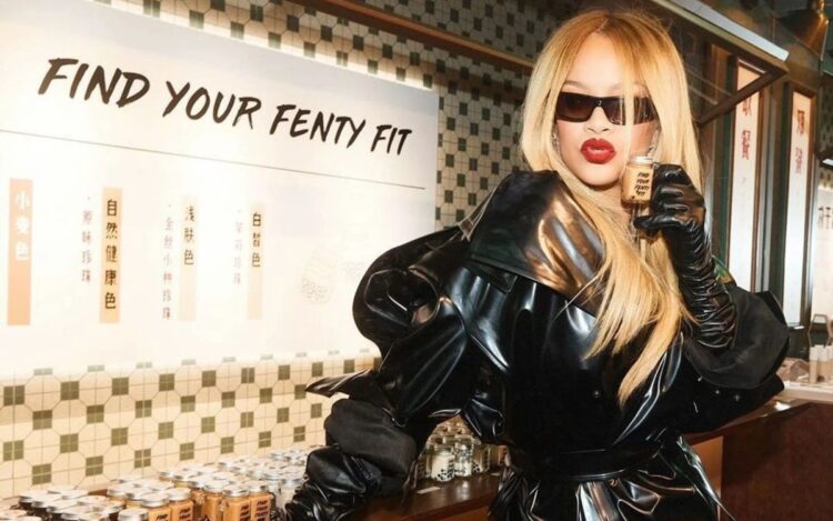 Rihanna inaugura pop up da Fenty Beauty na China