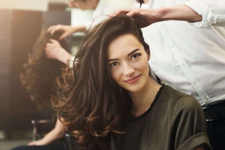 Legenda para foto de cabelo novo: 50 opções para celebrar sua beleza