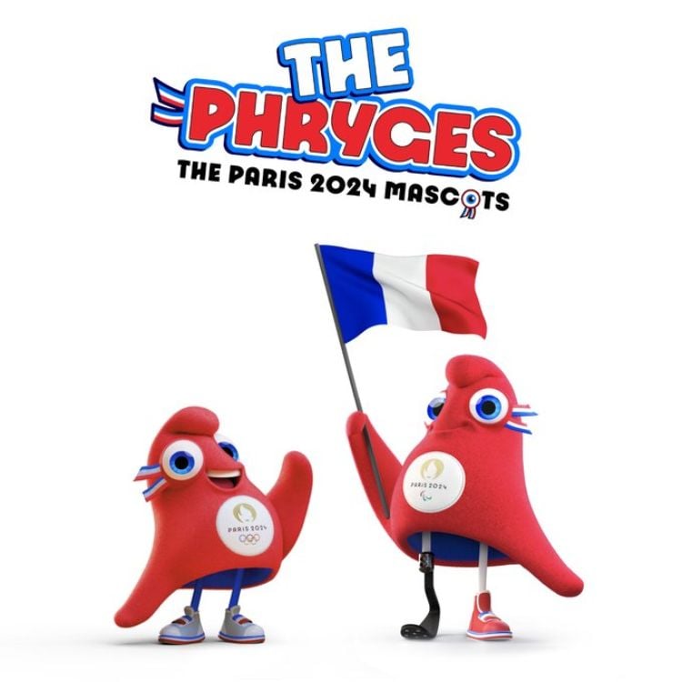 Montagem de mascotes das Olimpíadas de 2024, com dois desenhos de barretes frígios em vermelho, sendo um deles segurando a bandeira da França