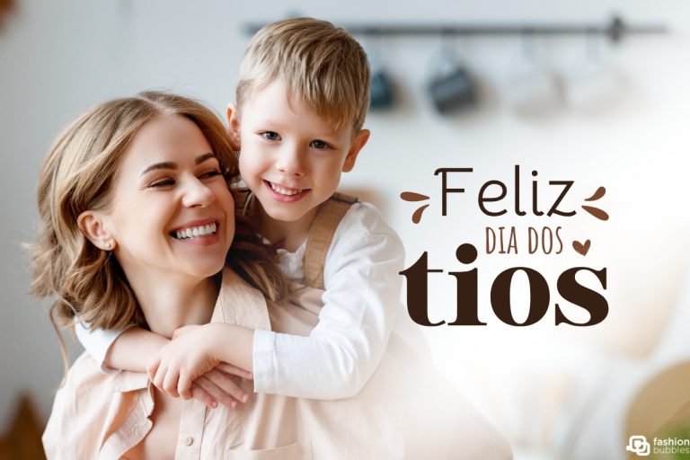 A imagem mostra uma mulher sorridente com cabelos castanhos, sendo abraçada por trás por um menino loiro, ambos com olhares alegres. Ao lado, a frase "Feliz dia dos tios" está escrita em fontes estilizadas marrons.