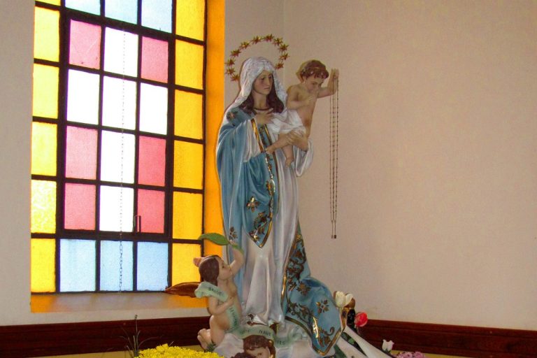 Foto de escultura de Nossa Senhora dos Navegantes