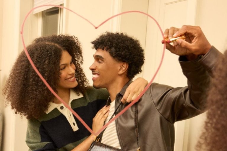 Foto de casal de modelos na campanha de Dia dos Namorados da C&A