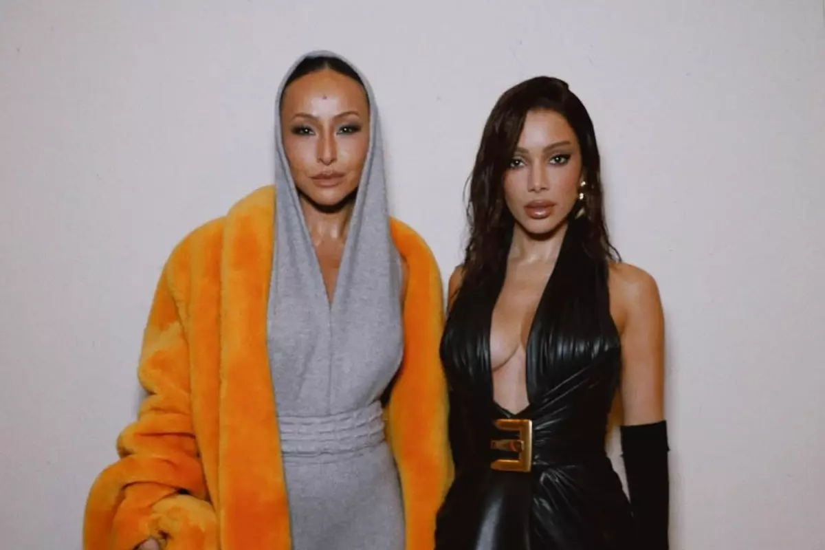 Foto de Sabrina Sato e Anitta, brasileiras na Paris Fashion Week SS26