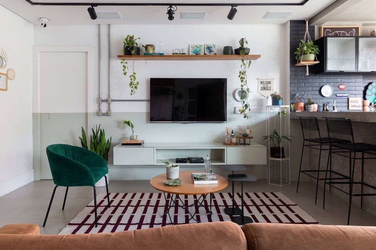 Foto de sala de estar de apartamento decorado com estilo industrial