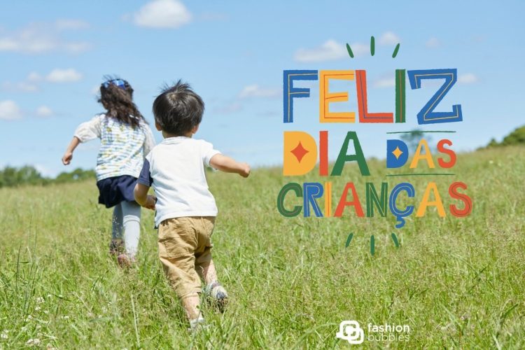 Foto de crianças correndo ao lado de mensagem de feliz dia das crianças