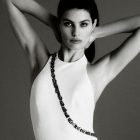 Isabeli Fontana na campanha de 40 anos da ÁGUA DE COCO