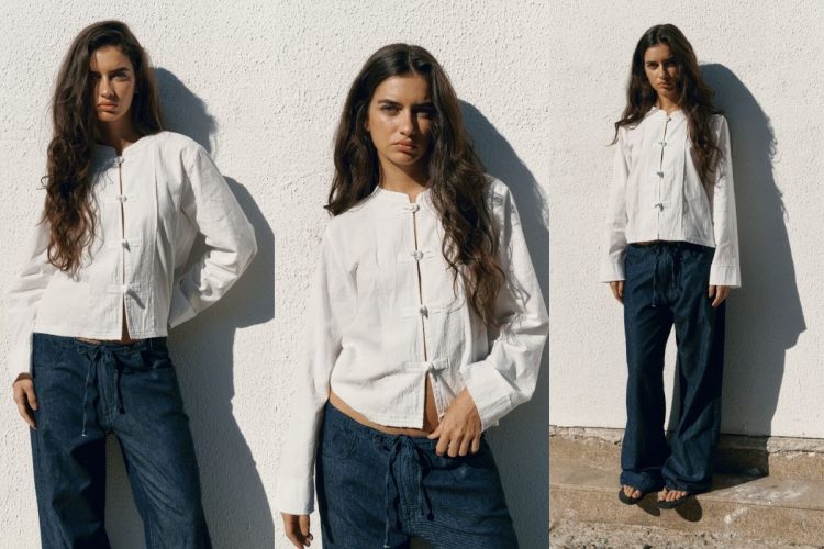 Modelo usando calça jeans da coleção da Panô Resortwear