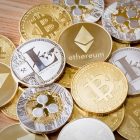 Foto de moedas do Ei Crypto