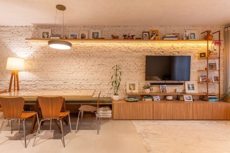 Sala decorada de casa de vila com 120 m²
