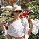 Looks para o Rock in Rio 2026: boina e top de renda branca